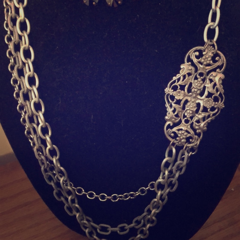 Sabika double chain necklace with statement piece